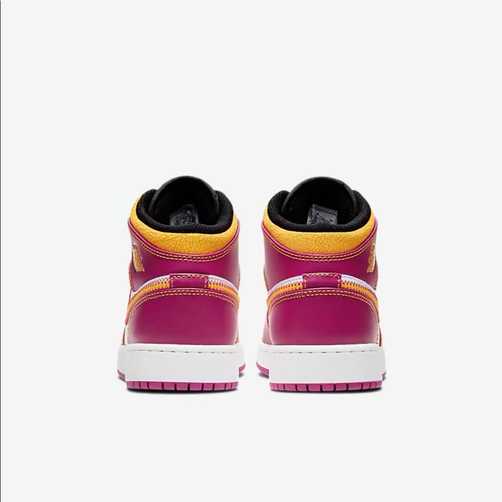 Nike Air Jordan 1 Mid "Dia De Muertos - Picture 4 of 6